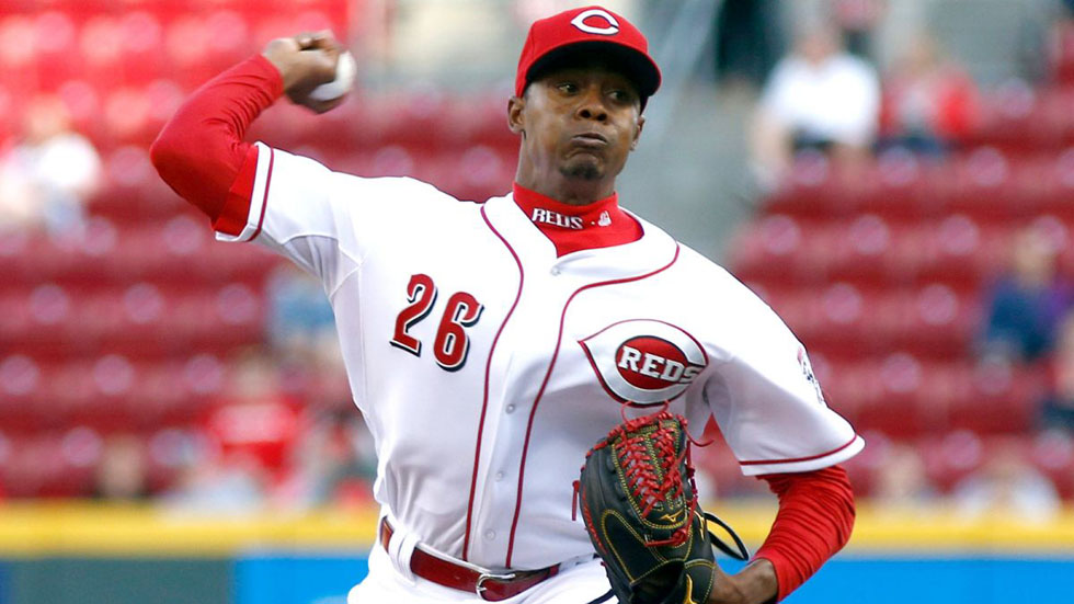 Raisel Iglesias con los Rojos de Cincinatti